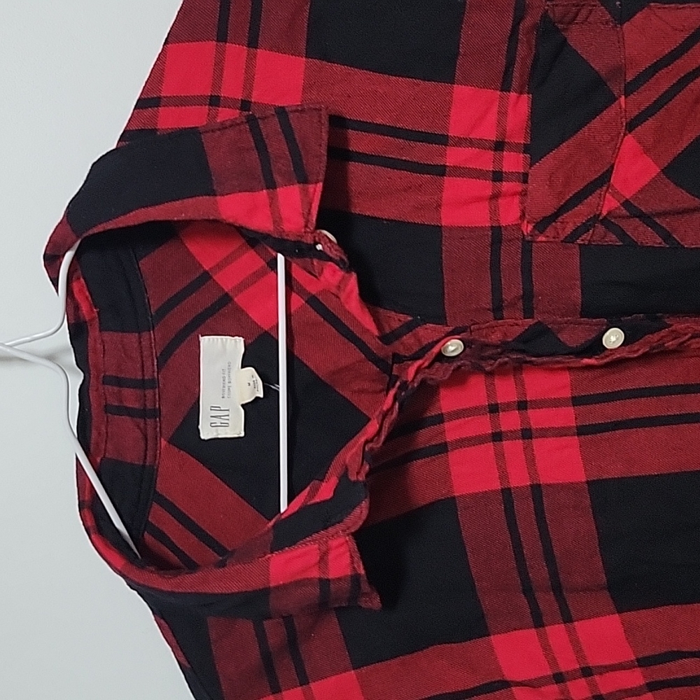 Gap Boyfriend Fit Plaid Shirt - Picture 2 of 9